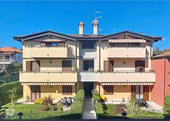 Appartamento In Affitto a Villa Guardia