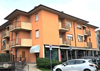 appartamento ultimo piano con box